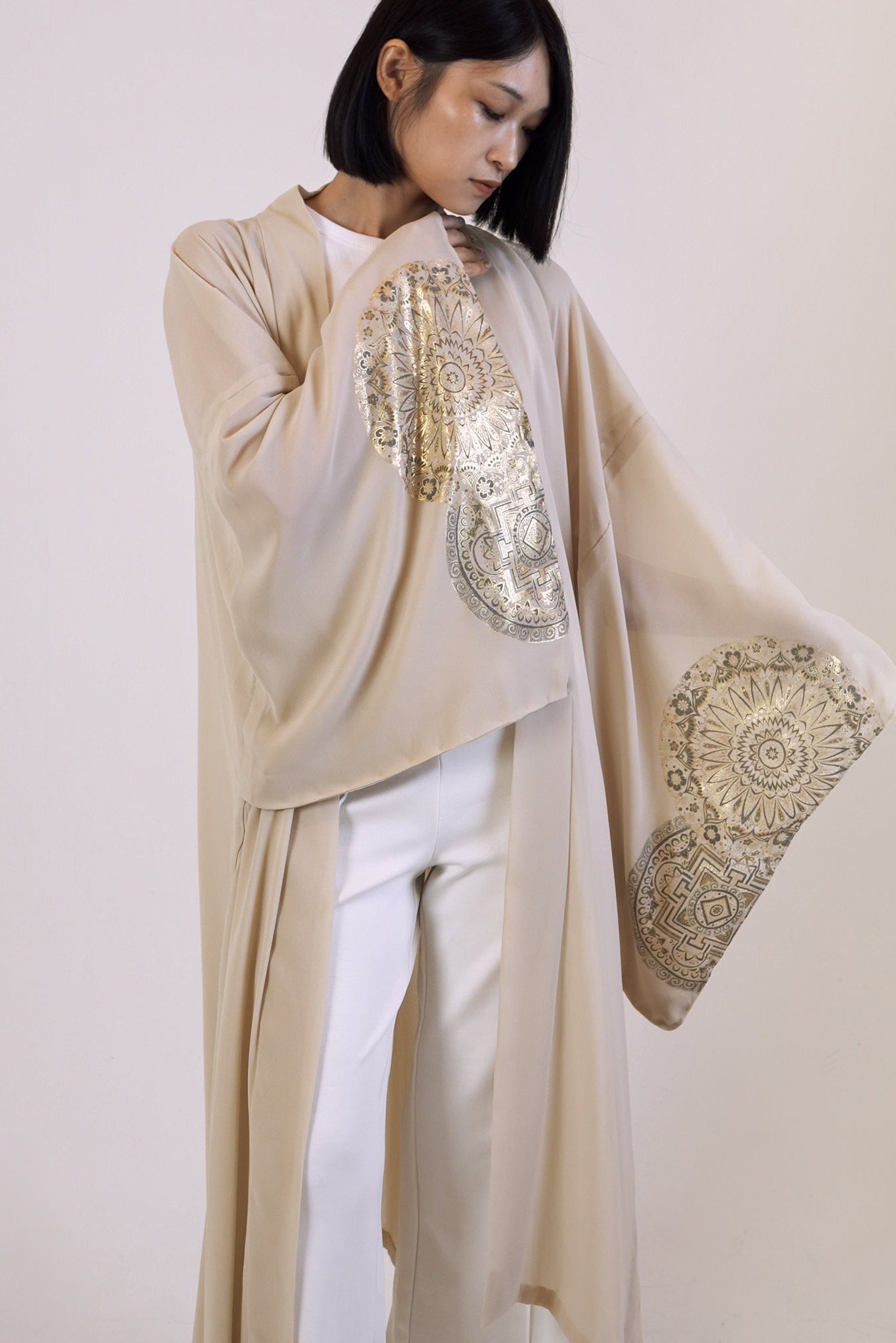 モダンキモノ羽織(曼荼羅・ゴールド)