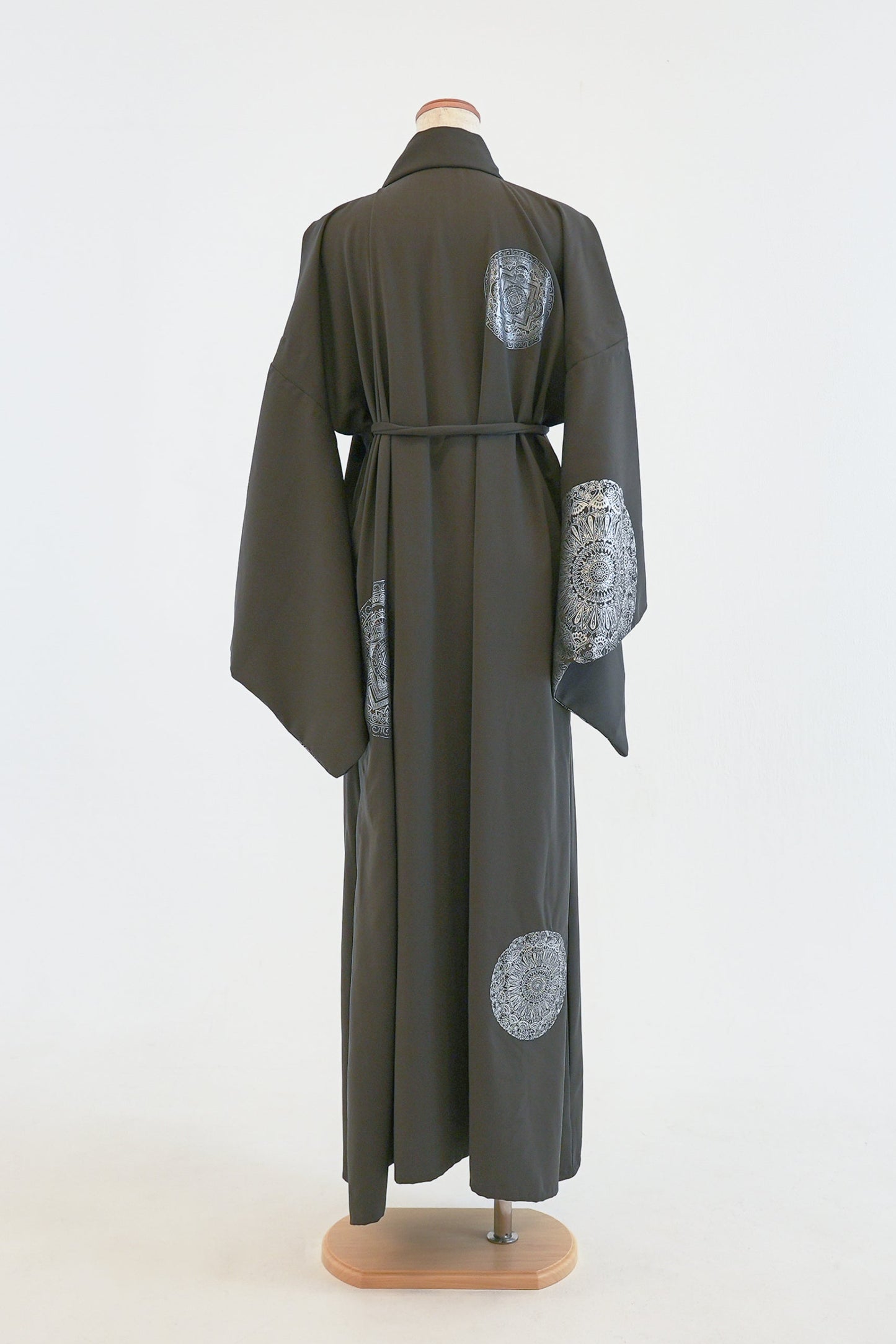 モダンキモノ(曼荼羅)