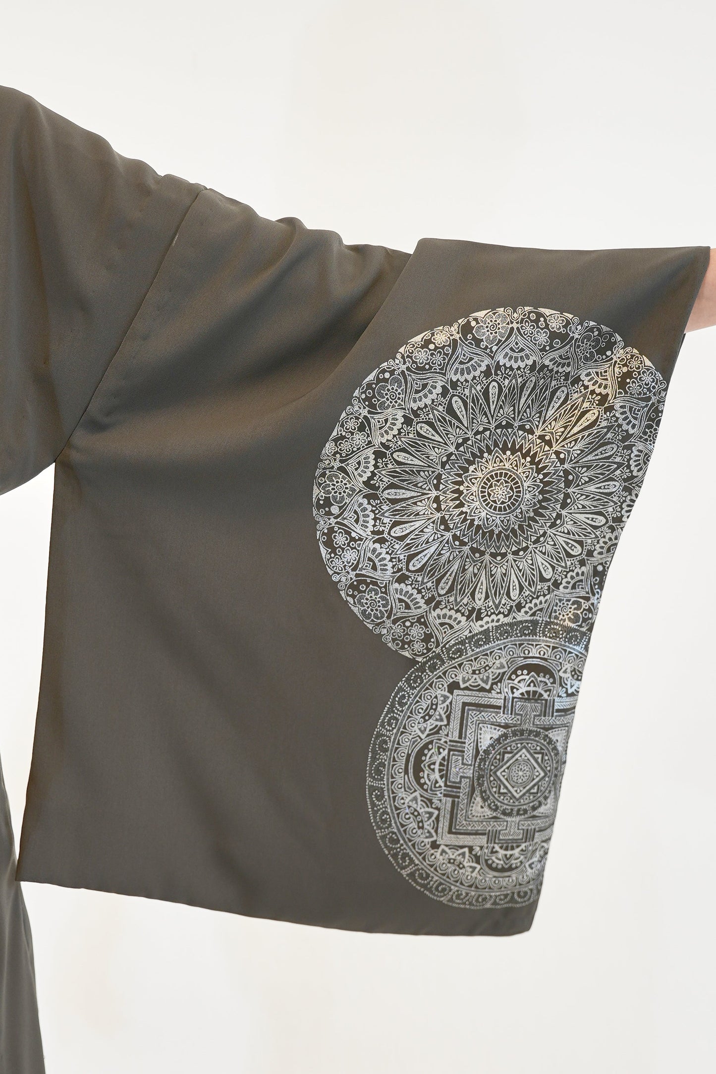 モダンキモノ(曼荼羅)